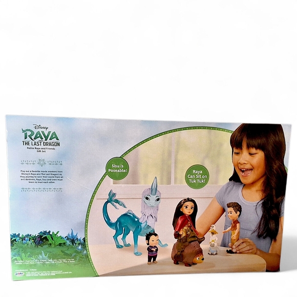Disney Raya and the Last Dragon Petite Raya & Friends Gift Set - Picture 6 of 9